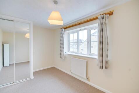 2-bed-house-hatherley (6).jpg