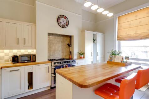 Kitchen (2).jpg