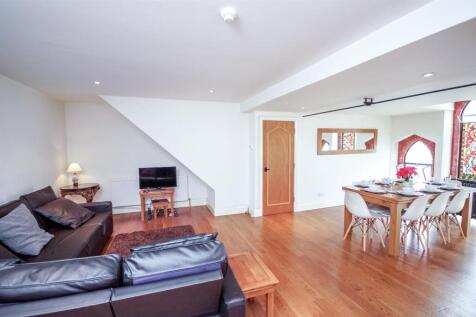 3-bed-flat-cheltenham-town-centre (1).jpg