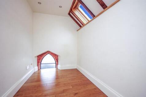 3-bed-flat-cheltenham-town-centre (4).jpg