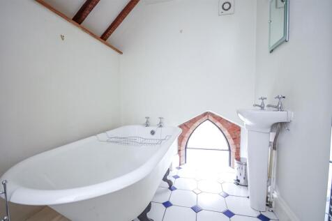 3-bed-flat-cheltenham-town-centre (6).jpg