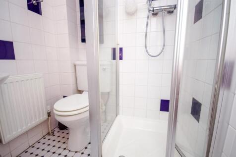 3-bed-flat-cheltenham-town-centre (7).jpg