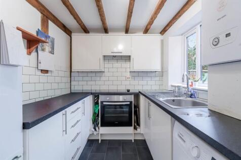 Two-bed-house-Hatherley (10).jpg