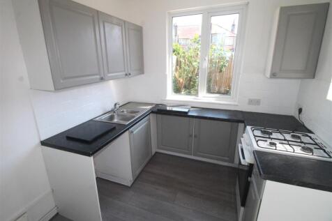 50 South kitch pic 2.JPG