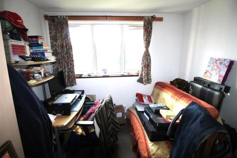 Bed 2 pic new.JPG
