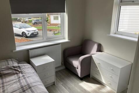 Room 1 picc.jpg