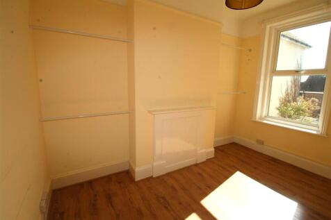 Flat 5 bed.JPG
