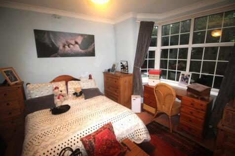 Bed 1 pic.JPG