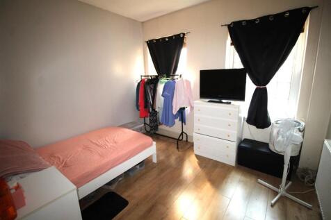 Bed2 pic.JPG