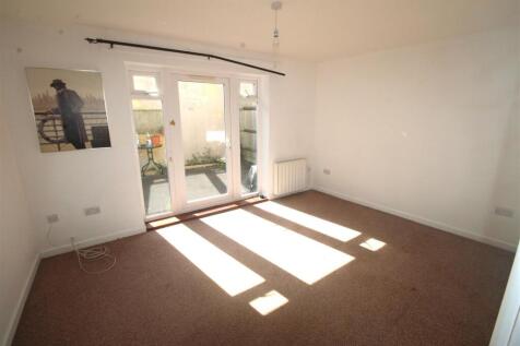 New lounge 2.JPG