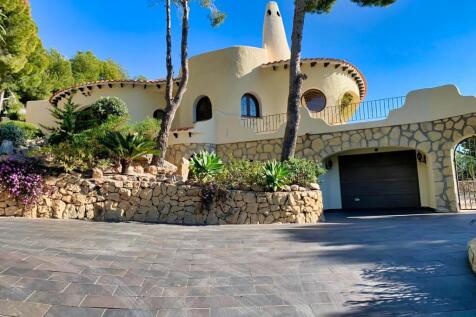 Property Image 4