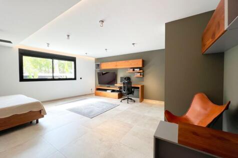 Property Image 45