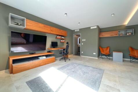 Property Image 48