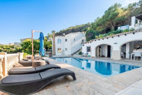 Property Image 4