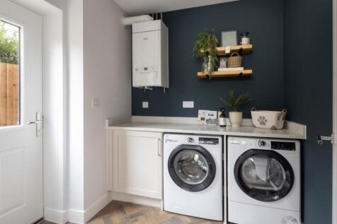 Dandara - Wittering Place - The Woburn, Home 9