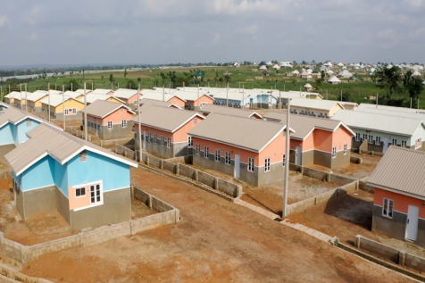 GrandLuvu Bungalow