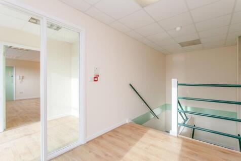 8373979interior15.jpg