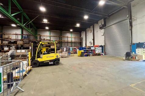 Warehouse B Delyn 03.jpg