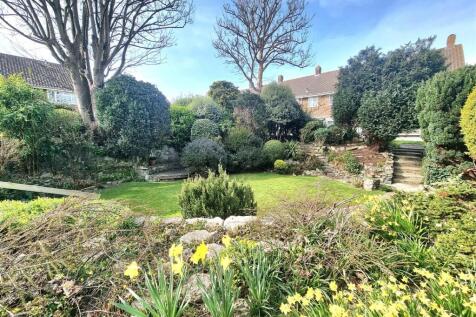 Lodge Gardens