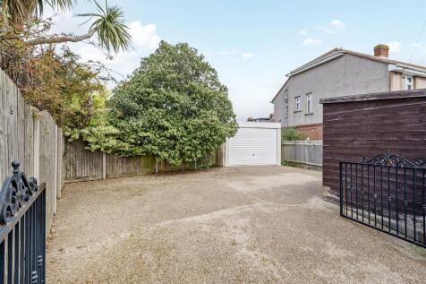 Driveway &amp; Garage