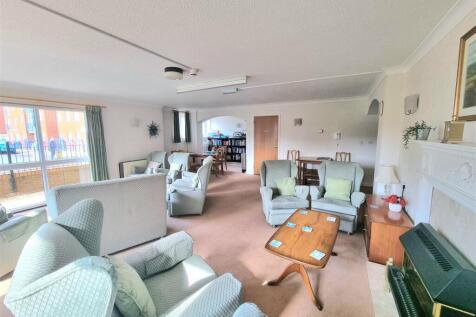 Communal Lounge