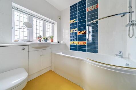 Upstairs bathroom