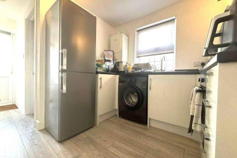 KITCHEN MAIN BEVIS ROAD.jpg