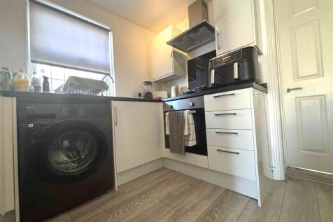 KITCHEN BEVIS ROAD.jpg