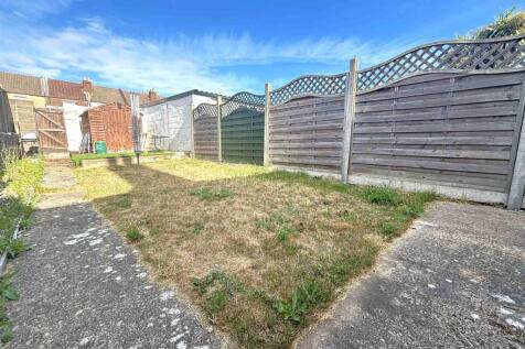 GARDEN 2 BEVIS ROAD.jpg