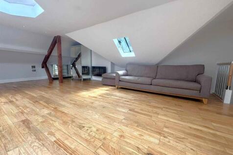 LOUNGE 1.jpg