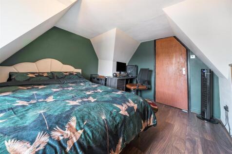Bedroomg