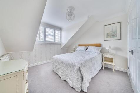 1371604-8-68f7acac7a5f0-ARW .jpg