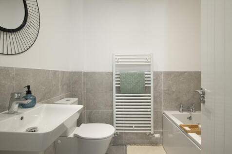 Main Bathroom