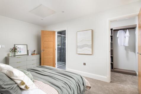 Bedroom1_4.jpg