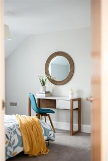 Bedroom3_3.jpg