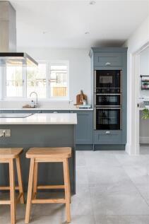 Kitchen_5.jpg