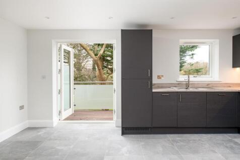 Kitchen_2.jpg