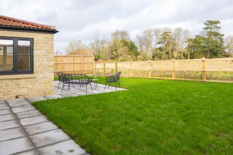 gallery_development_plot-7-garden-3.jpg
