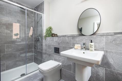 Bedroom2_Ensuite.jpg