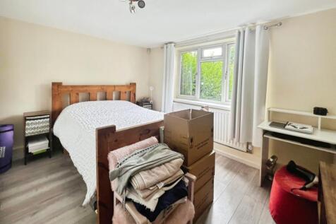 pbox-bedroom-296454.jpg