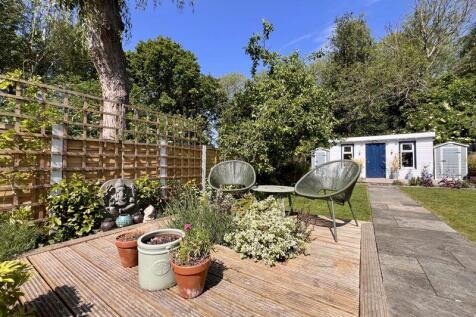 Seats Rear Garden