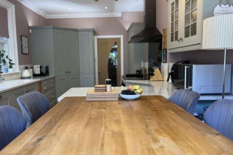 Breakfast Bar
