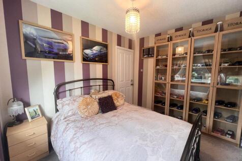 19 - Second Bedroom