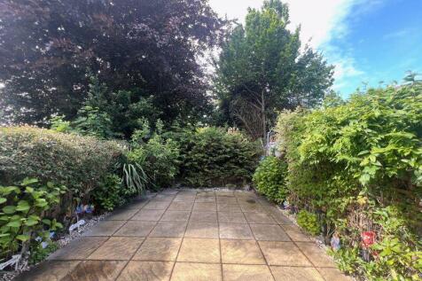 25 - Rear Garden