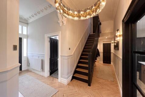 Entrance Hallway (1)