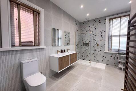 Bathroom (1)