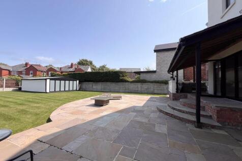 Rear Garden (2)