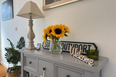 Feature Entrace