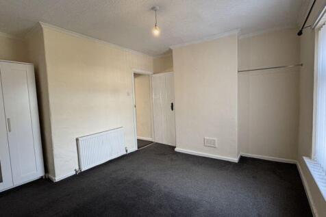 Bedroom 1 &amp; wardrobes
