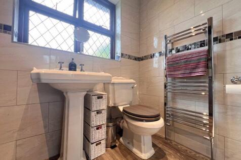 Master Ensuite